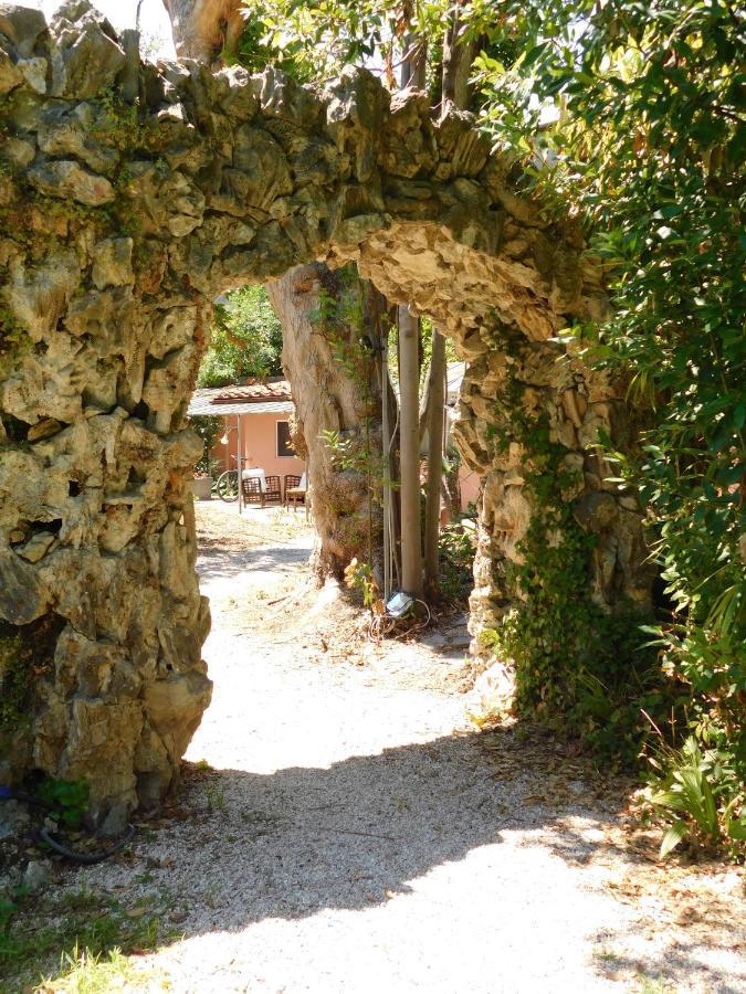 Appartamento Con Piscina Immersa Nel Verde Cascina Dış mekan fotoğraf